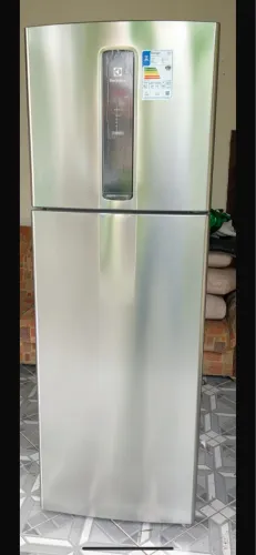 Geladeira Electrolux 390litros