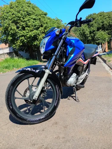 TITAN 160