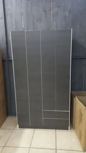 Roupeiros 4 portas 