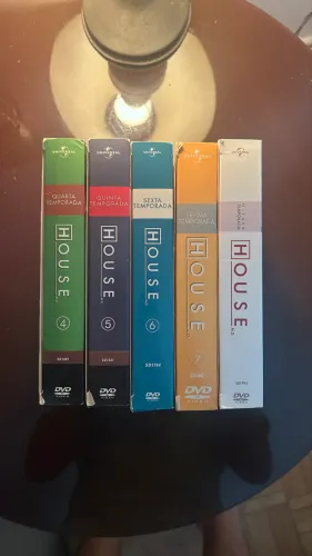 Coleção de DVDs HOUSE , temporadas completas