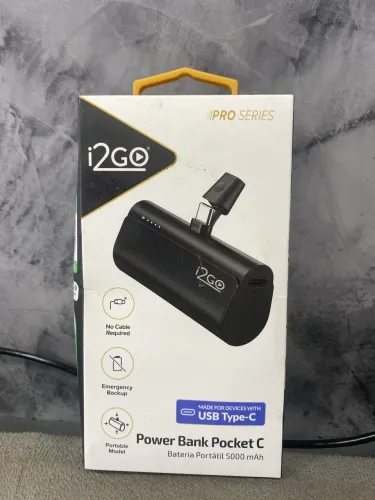 carregador portátil i2GO Power Bank Pocket 5000mAh com conector USB Type-C.
