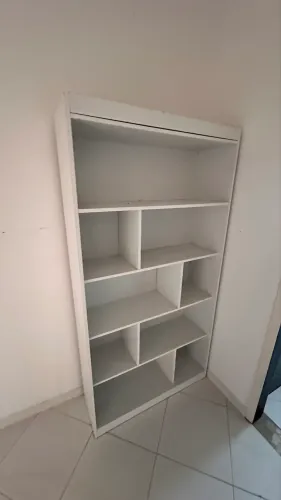 Armário ótimo 1,80 X 0,94 branco