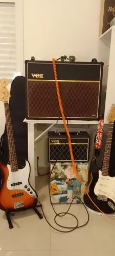 Amplificador Guitara Vox AC 30 vr