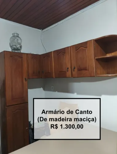 Armário de Canto Planejado/Cozinha em Madeira Maciça