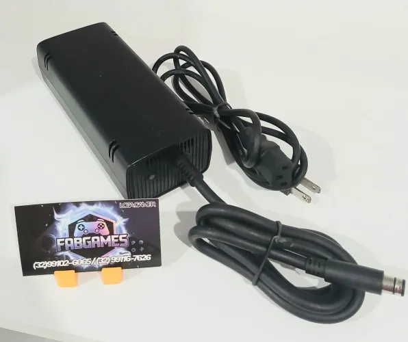 Fonte XBOX 360 original do modelo Super slim. Aqui na LOJA FABGAMES