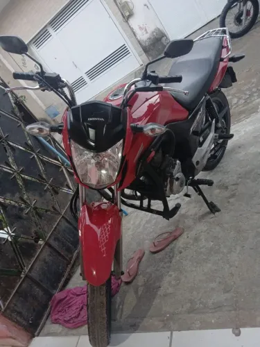 Moto Honda Fan.