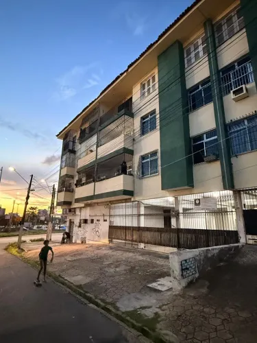 OPORTUNIDADE: Amplo Apto 4 Quartos no São João do Tauape - Abaixo do Mercado!