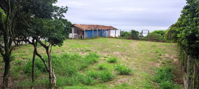 Terreno Frente Mar 1.080M² na Praia do Estaleiro Balneário Camboriú