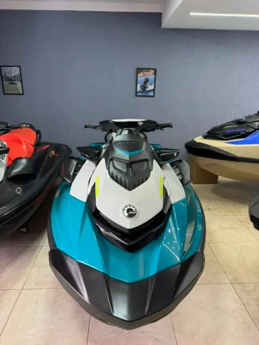 Jetski Sea-Doo GTI 170 com Som BRP