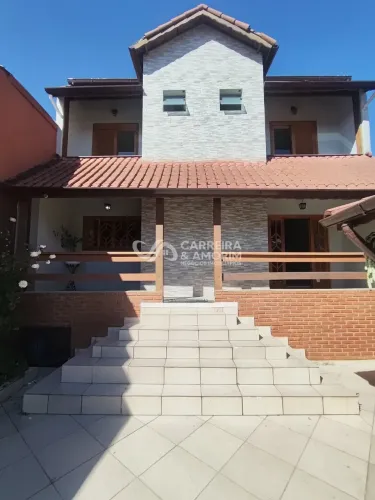 Casa para locação em São Paulo-SP, bairro Jardim São Luís: 4 quartos, 2 suítes, 1 sala, 2 