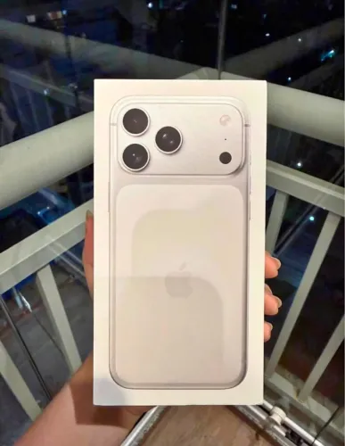 iPhone 17 pro max 256gb silver