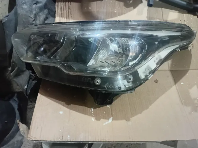 Farol Fiat Argo / Cronos Lado Motorista  c/ led 