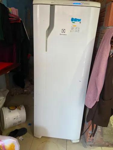 VENDO GELADEIRA ELECTROLUX GELO SECO