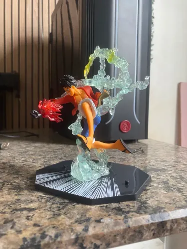 action figure luffy