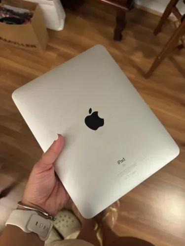RELÍQUIA iPad 1 (2010)
