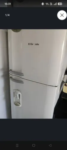 Geladeira com defeito