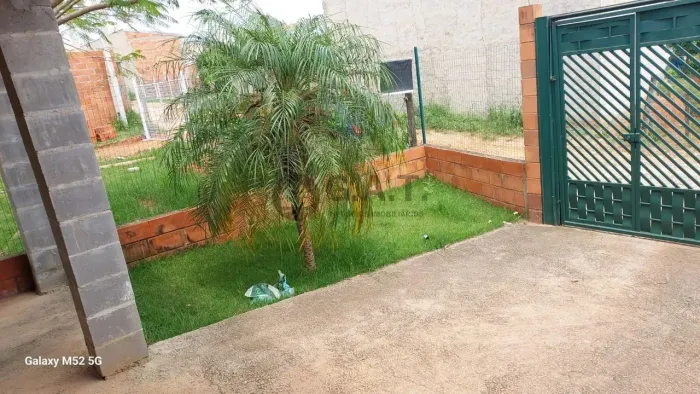 Chácara à venda em Sorocaba-SP, bairro Caguassu: 3 quartos, 1 suíte, 2 salas, 1 banheiro, 