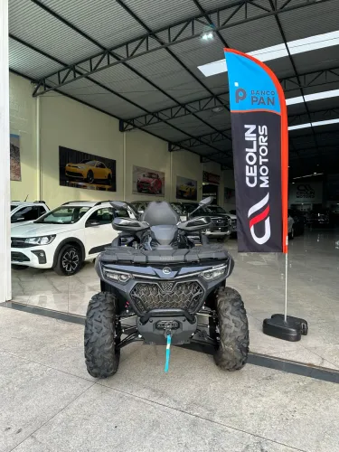 Quadriciclo CForce 1000 Touring 4x4 2025