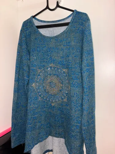     Blusa Feminina Estampa Tricô com Aplicação em Strass