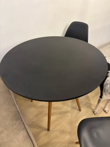 Mesa com 4 cadeiras