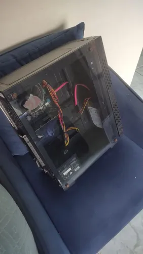 Pc gamer e monitor DE BARBADA