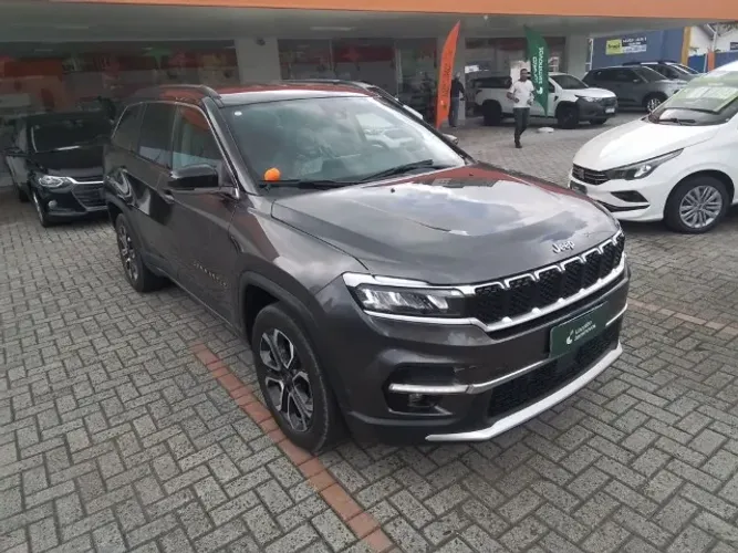 Jeep Commander Limited T270 1.3 TB Flex AUT 2025