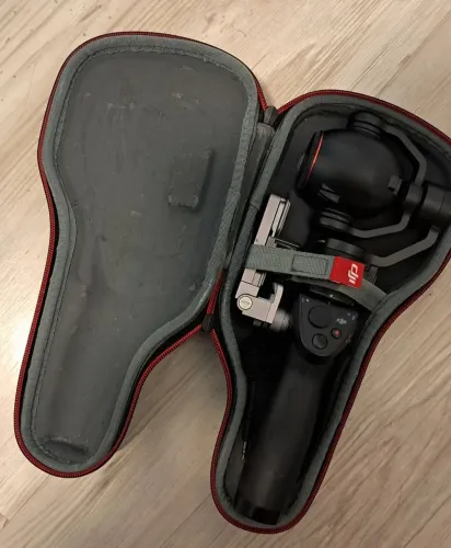Câmera e Estabilizador Gimbal 4K DJI Osmo+ (Osmo Plus com Zoom) - Impecável