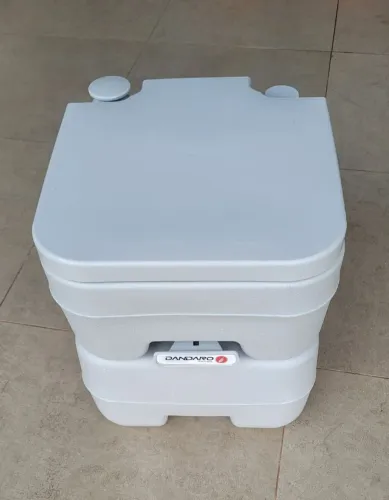 Vaso sanitário portátil químico Dandaro