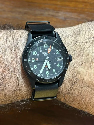 Relógio SEIKO SSK025 5 Sports Field GMT