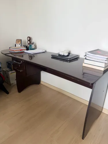 Doação de escrivaninha