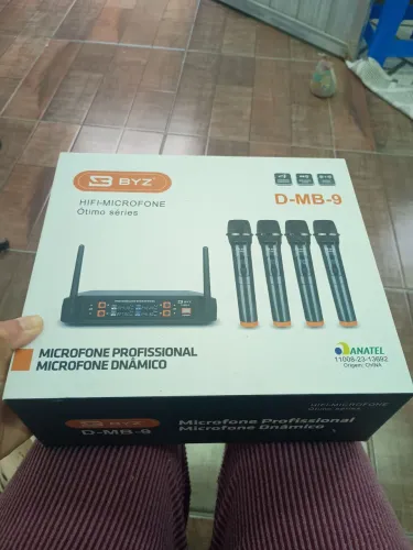 Kit 4 microfones sem fio BYZ D-MB 9 profissional