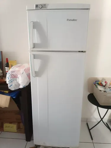 Geladeira Esmaltec RCD37