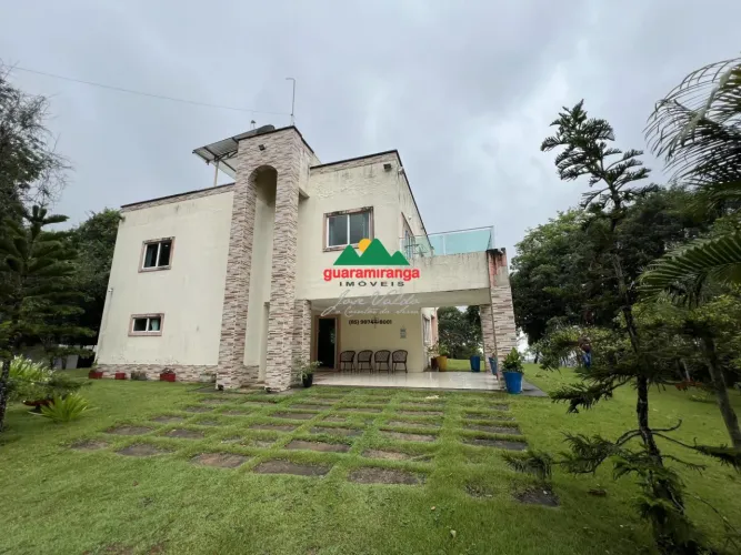 Sítio de 8 ha, com mansão de 04 suítes, varanda com churrasqueira, piscina e ter