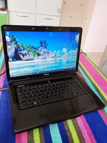Notebook Dell Inspiron 1545 HD 750 gigas em 3 x de 220 reais.