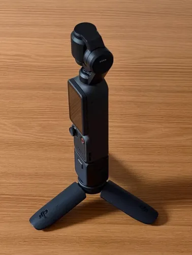 DJI Osmo Pocket 4 Creator Combo (Impecável/Estado de Novo)