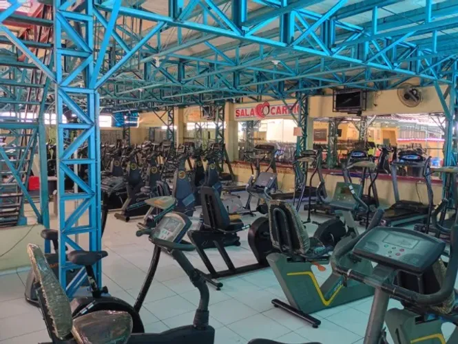 Alugo Academia 100% Mobiliada e Equipamentos Semi Novos c/ 3.000m² Construídos no Centro