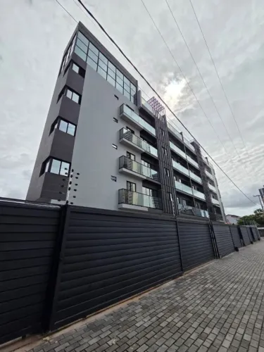 Manaíra - Alugo flat com 27m2, prédio com elevador, academia e área de lazer.