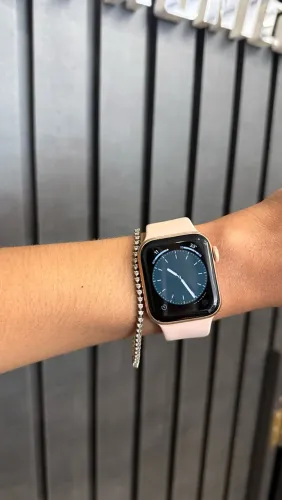 Apple Watch series 5 40MM