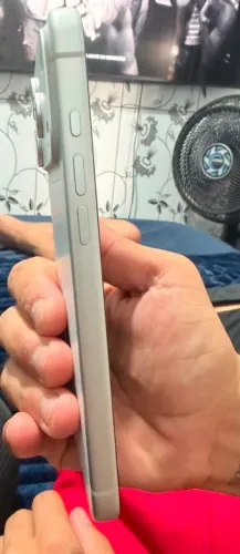 Vendo iphone 17 promax silver