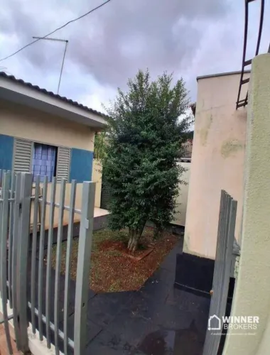 Casa com 1 dormitório para alugar, 52 m² por R$ 1.450,00/mês - Vila Morangueira - Maringá/