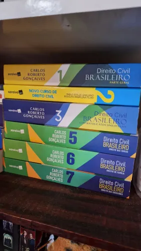Kit de livros de Direito Civil (ACEITO TROCAS) 