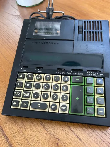 Calculadora Olivetti logos 49 funcionando 