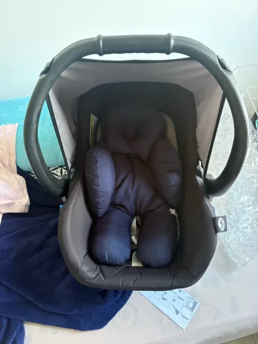 Vende se bebê conforto