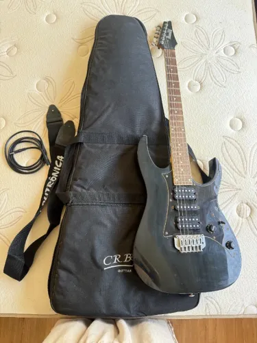 Guitarra Ibanez Gio Preta + bag, correia e cabo