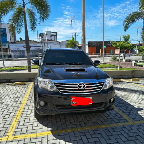 Toyota Hilux SW4 SRV D4-d 4X4 3.0 TDI Dies. AUT 2013