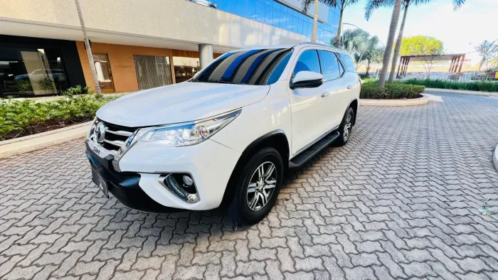 Toyota Hilux SW4 SRV 4X2 2.7 Flex 16V Aut. 2019