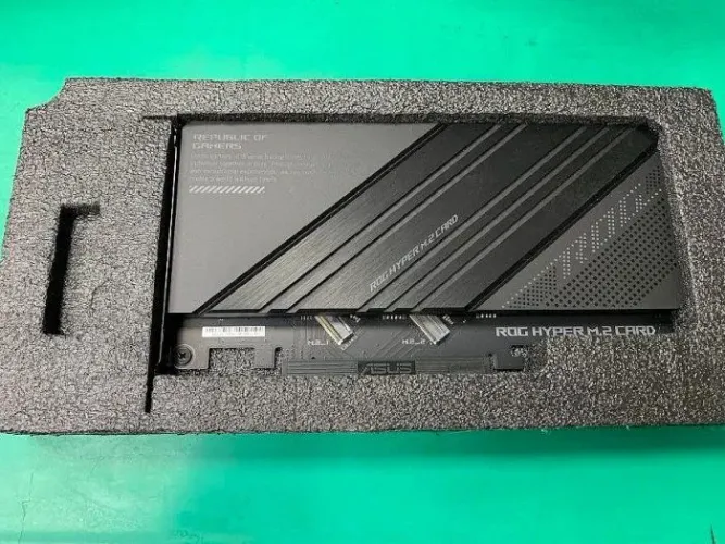 ASUS ROG HYPER M.2