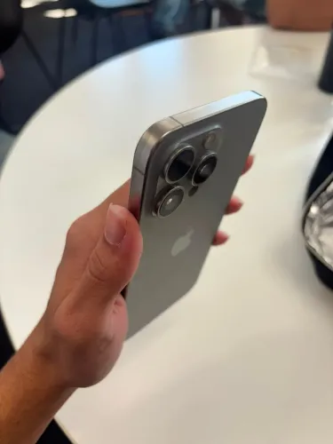 iPhone 15 pro max 256gb silver