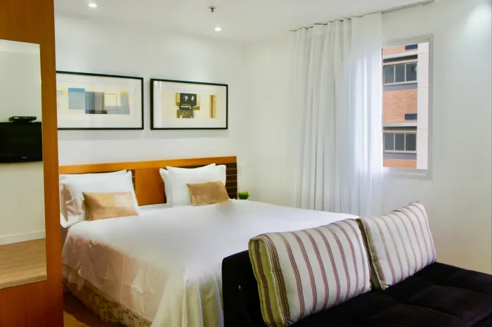 BOX BAÚ 2.03 X 1.98 Base madeira - BLINDADA 