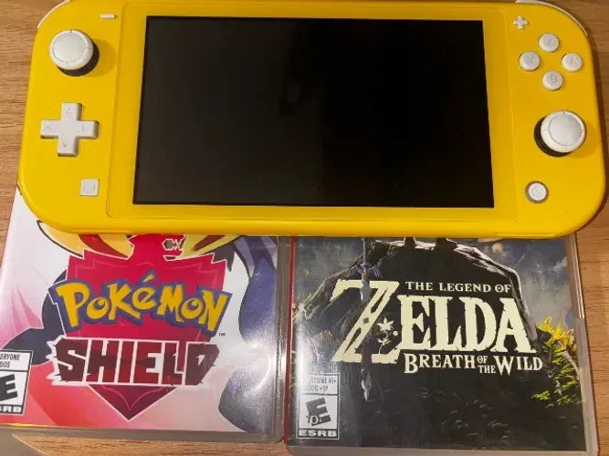 Nintendo switch lite amarelo +2 jogos